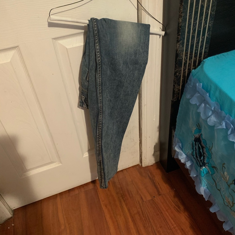 🎄Jeans🎄 - Picture 4 of 5